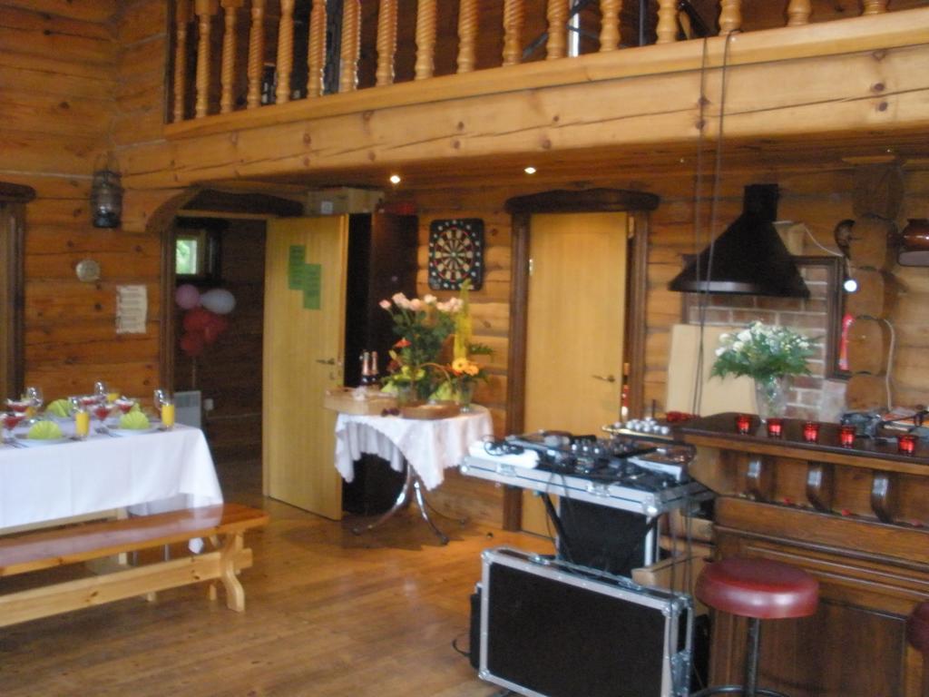 Hotel Meteorits Smiltene Zewnętrze zdjęcie